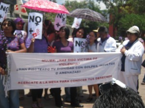 protesta femicidio fuente ABRIL 2011